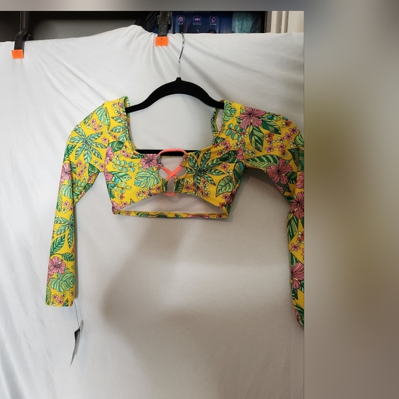 Girls' Tropics Utopia Floral Printed Rash Guard Top Only - Art Class - Picture 3 of 12